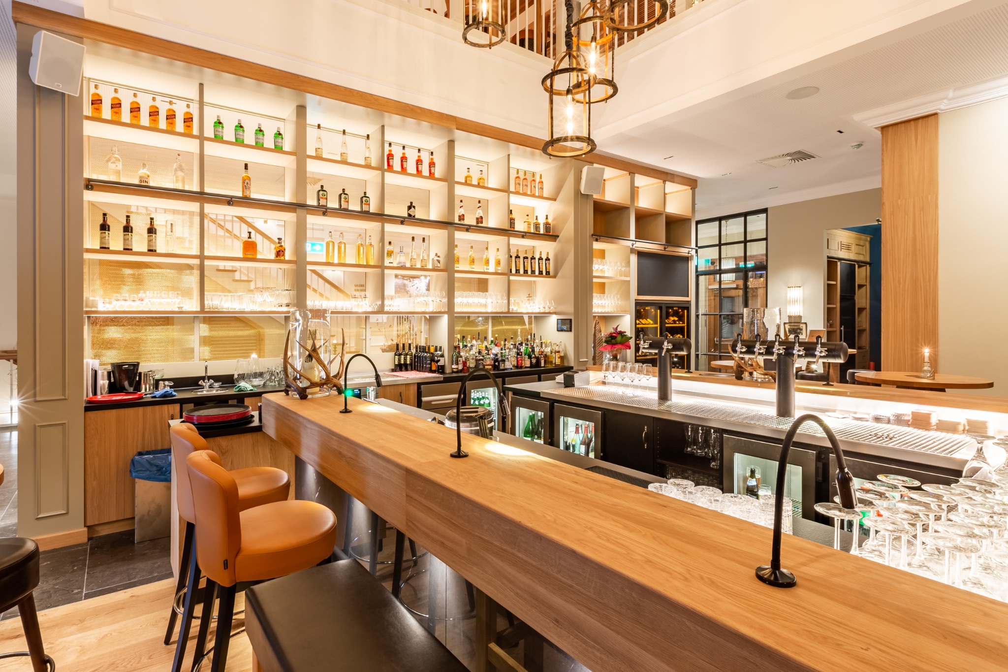 Gut altona restaurant bar