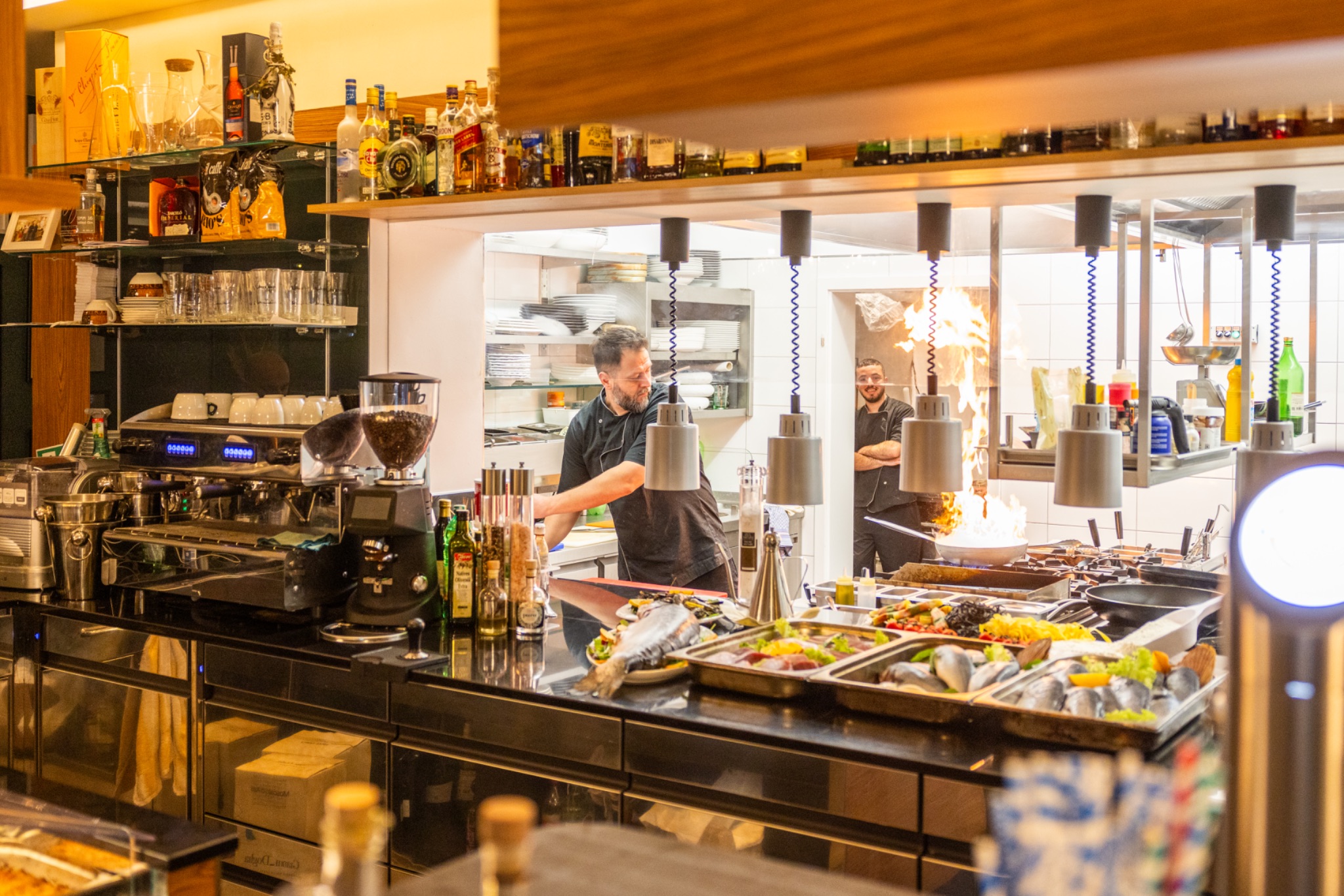 Restaurant toscanino blick in die kueche