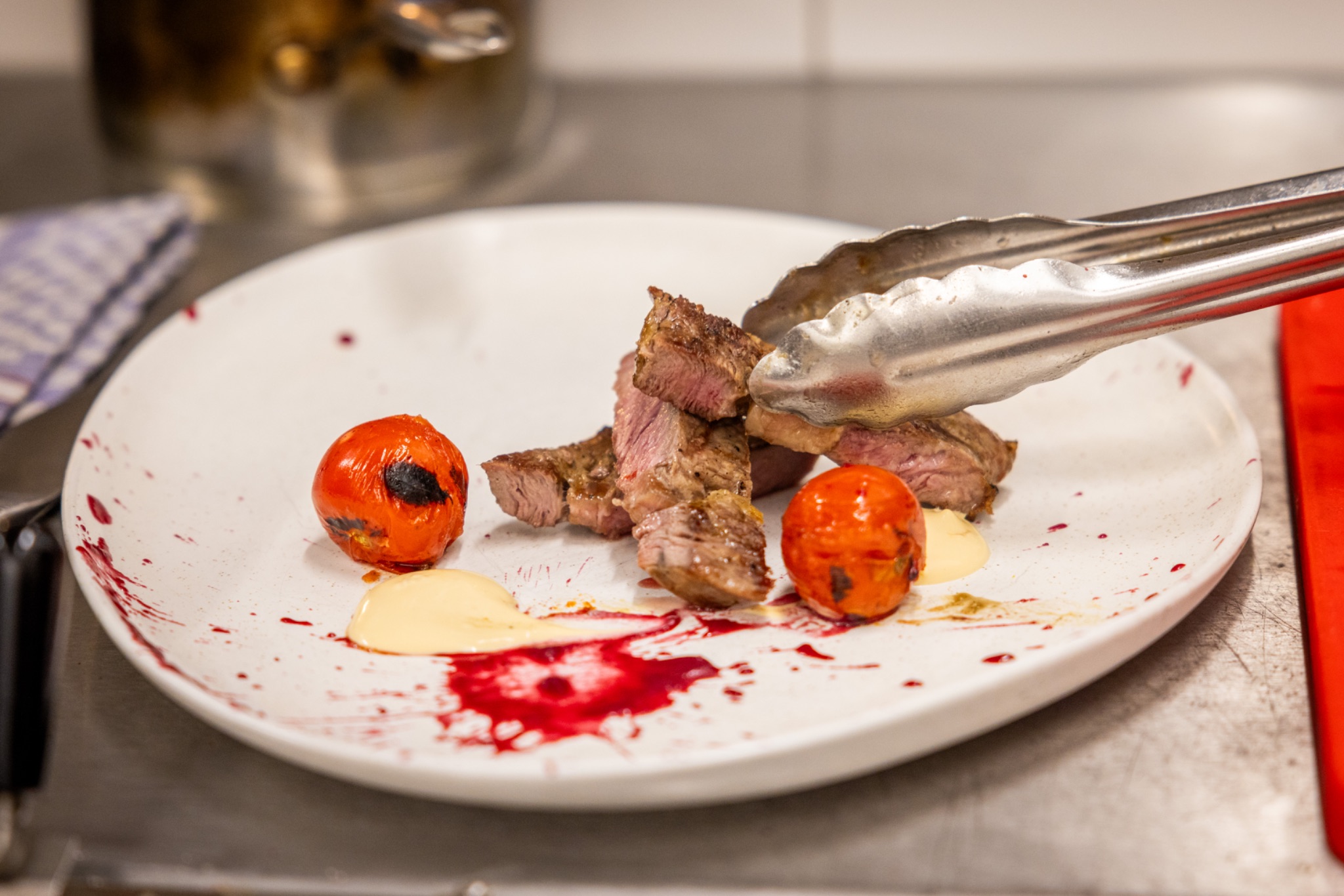 Restaurant toscanino kueche anrichten