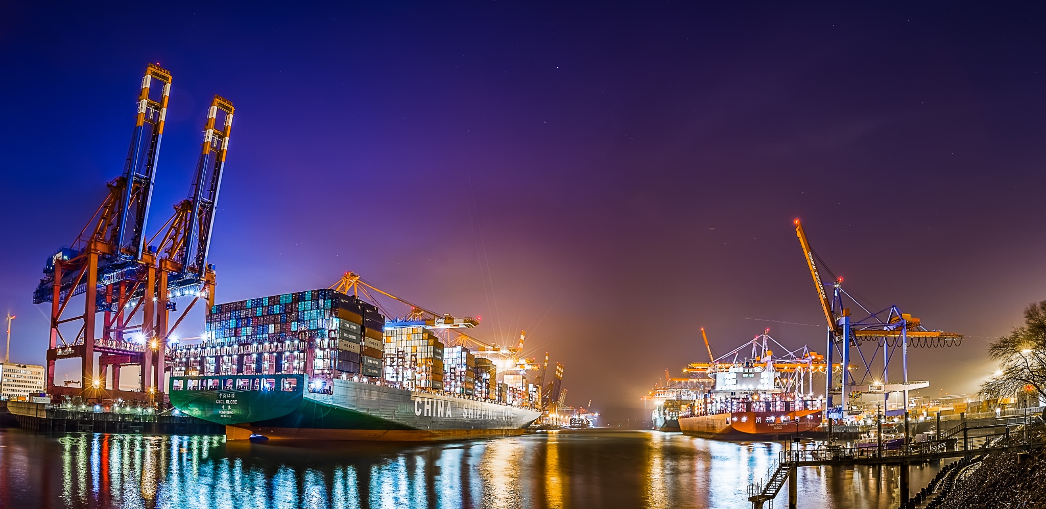 Containerhafen hamburg nacht