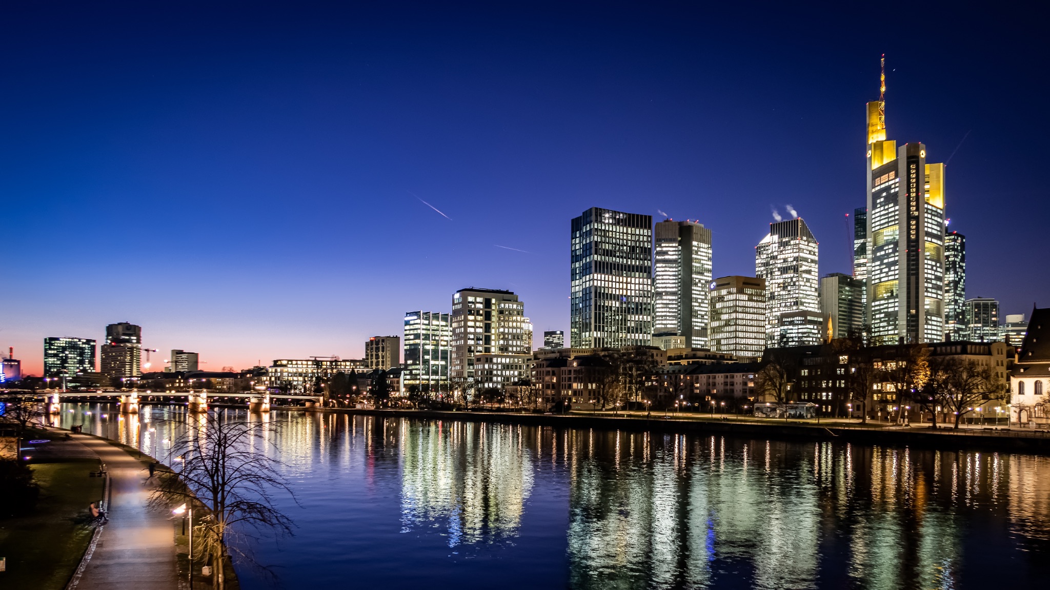 Frankfurt main skyline